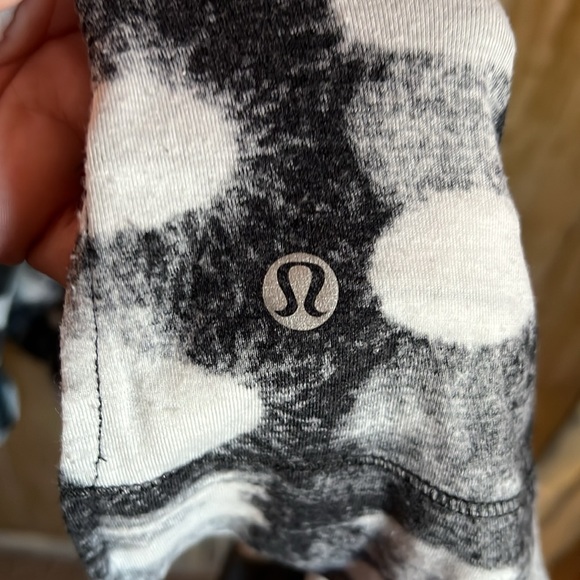 Lululemon Tee - Picture 5 of 5